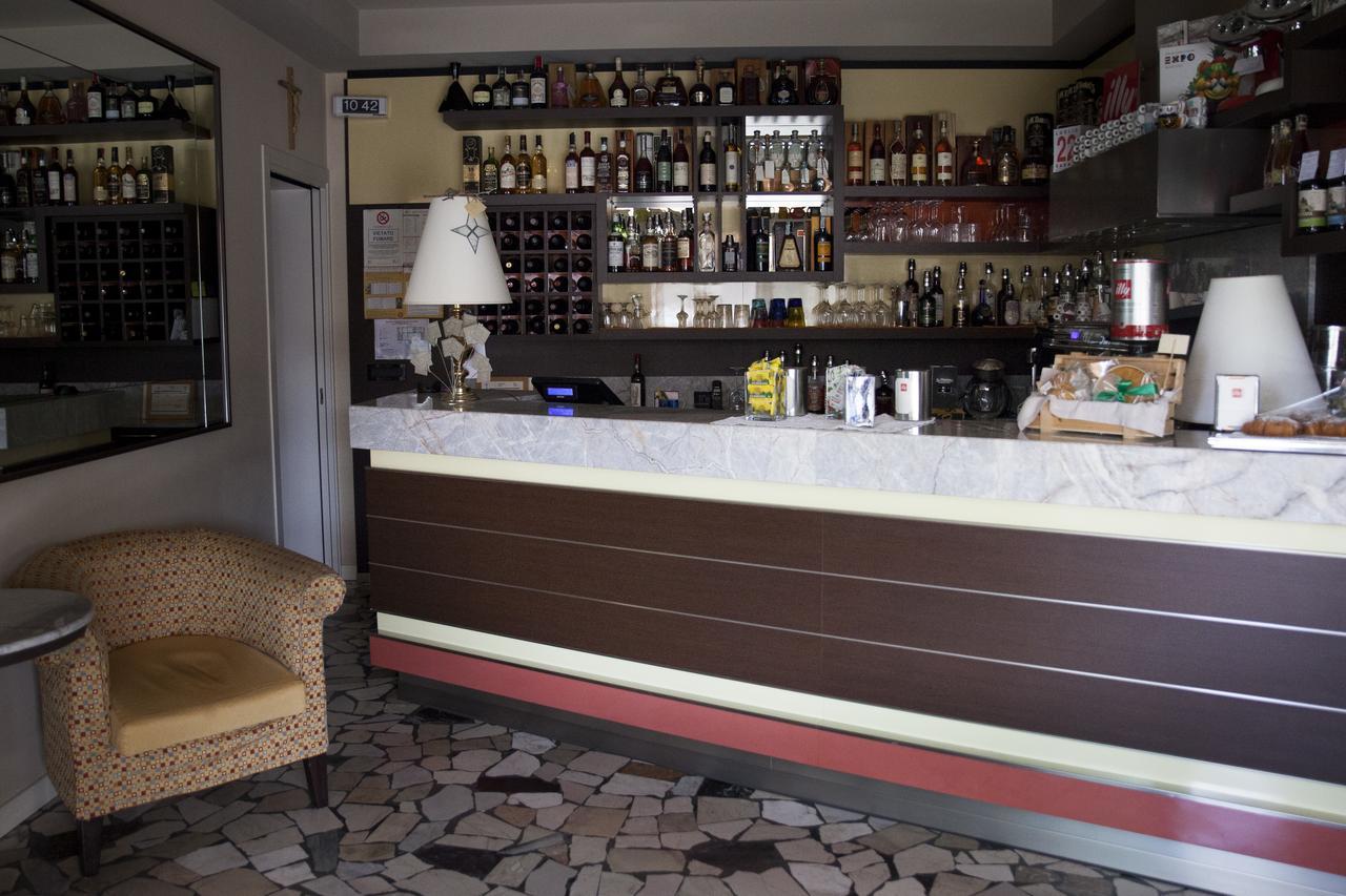 Hotel Trieste Pontelongo Kültér fotó